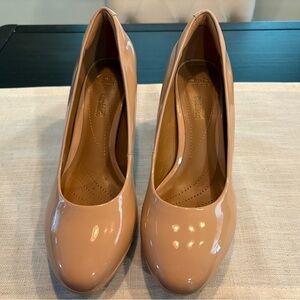 Clark’s nude patent leather high heel pumps
